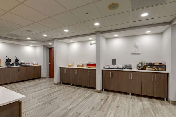 Images Hampton Inn & Suites St. Louis-Edwardsville