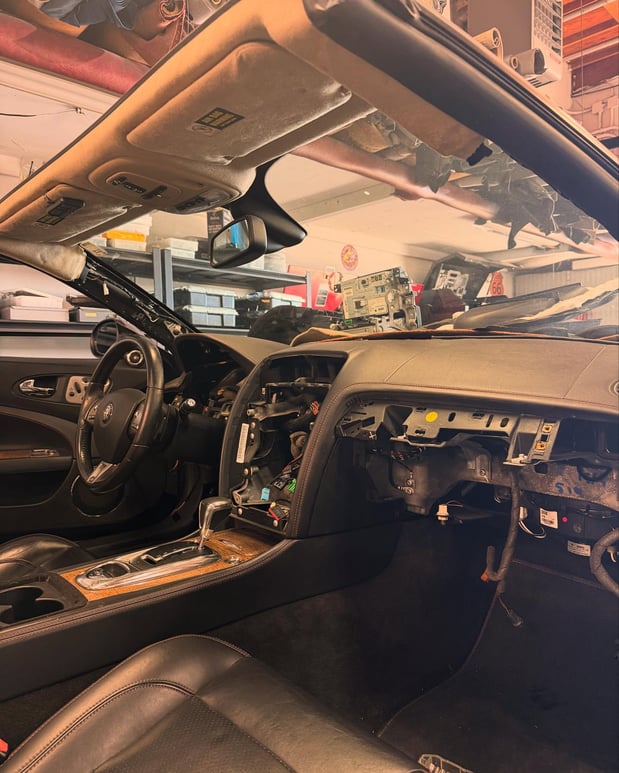 Images Mountain View Auto Interiors
