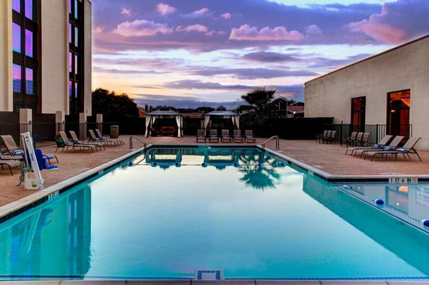 Images DoubleTree by Hilton Hotel Arlington DFW South