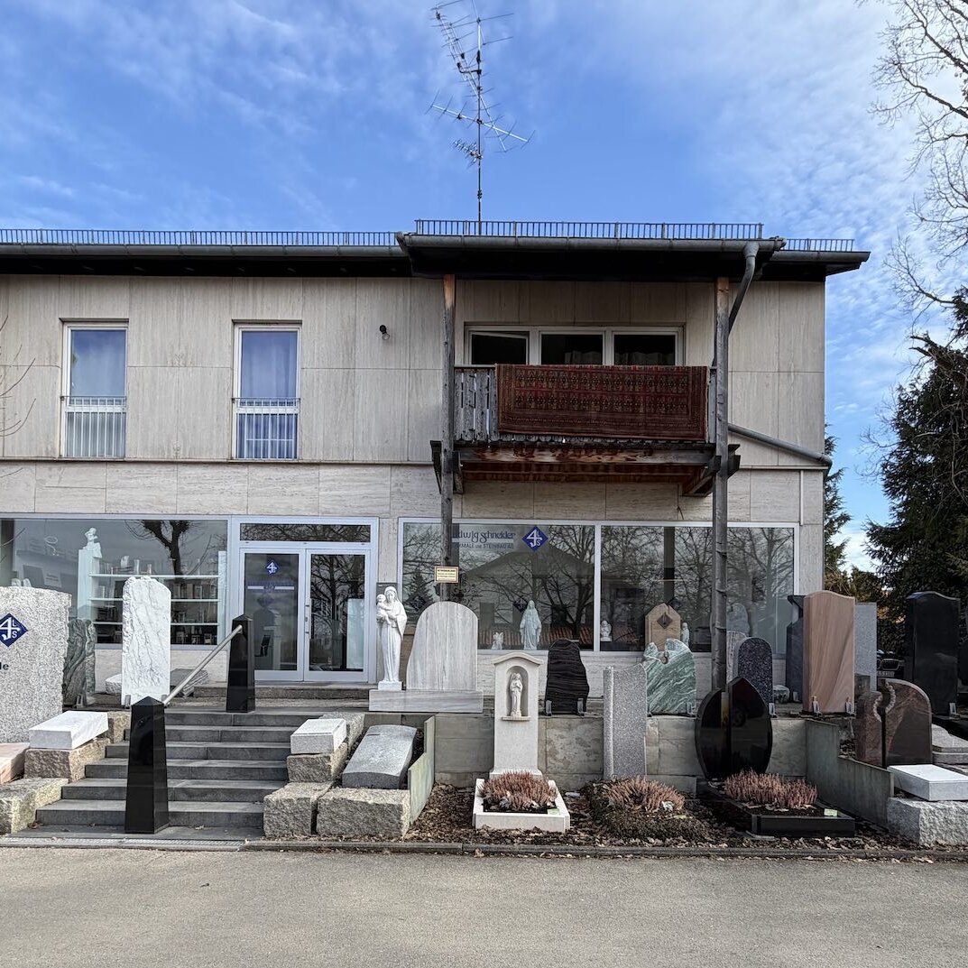 Ludwig Schneider - Denkmale und Steinbau AG - Steinmetz & Grabsteine München, Unterhachinger Straße 15 in München