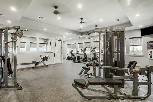 Images Urban Oaks at Conroe