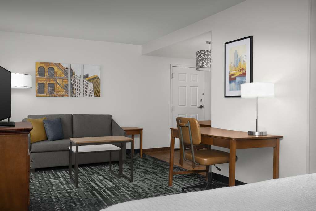 Guest room