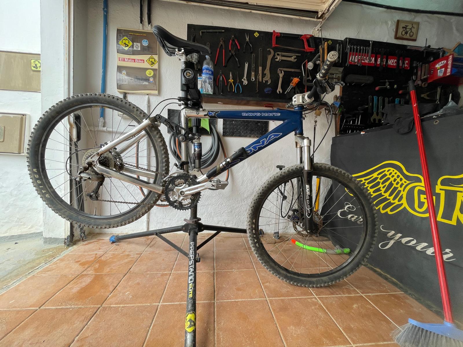 Images El Mato bike- Rent a bike -bicicletas -electricas - isla la Graciosa