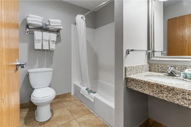 Images Best Western Ambassador Inn & Suites