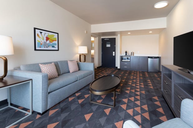Images Holiday Inn & Suites Across From Universal Orlando by IHG