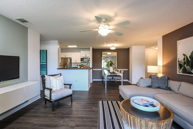 Images Champions Walk Apartment Homes