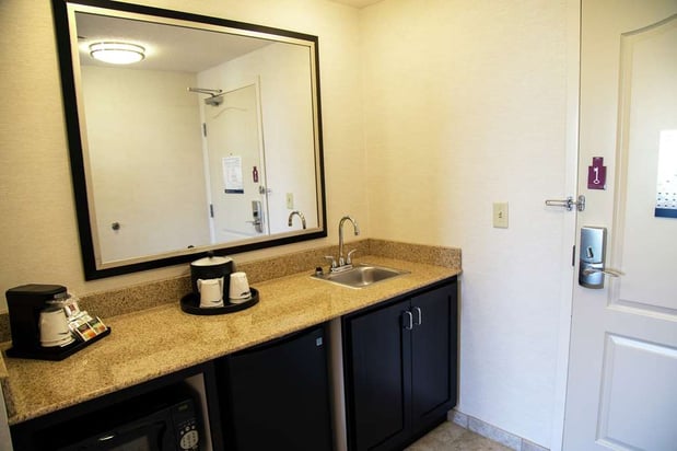Images Hampton Inn & Suites Sharon