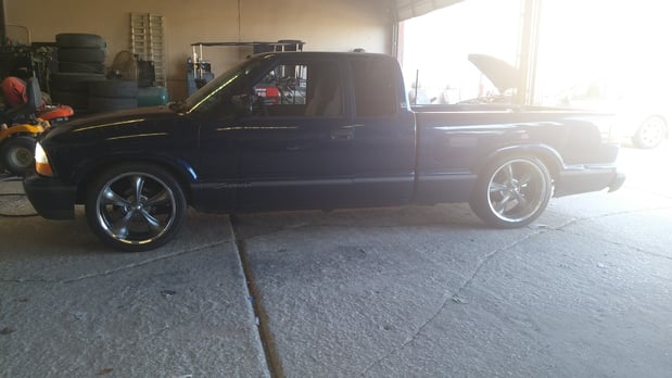 Images King’s Tire (King's Custom Wheels, LLC)