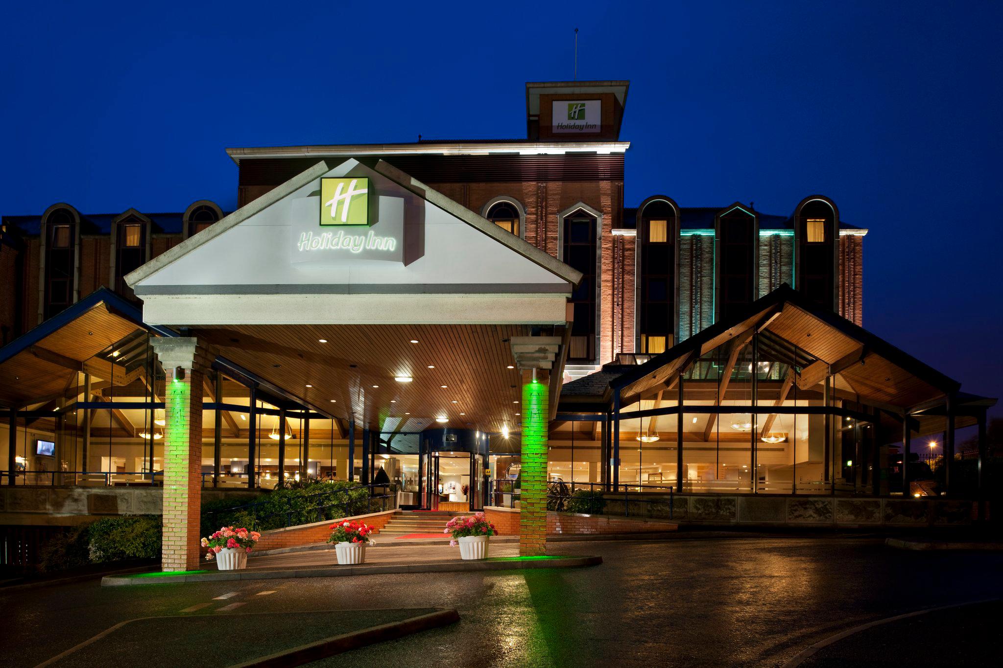 Holiday Inn Bolton Centre, an IHG Hotel Bolton 01204 879988