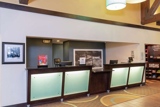 Images Hampton Inn & Suites Cleveland-Airport/Middleburg Heights