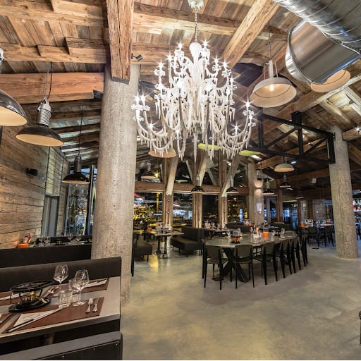 Ski Gallery & Fondue Factory restaurant