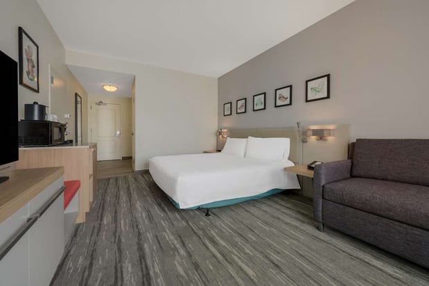 Images Hilton Garden Inn Rockford