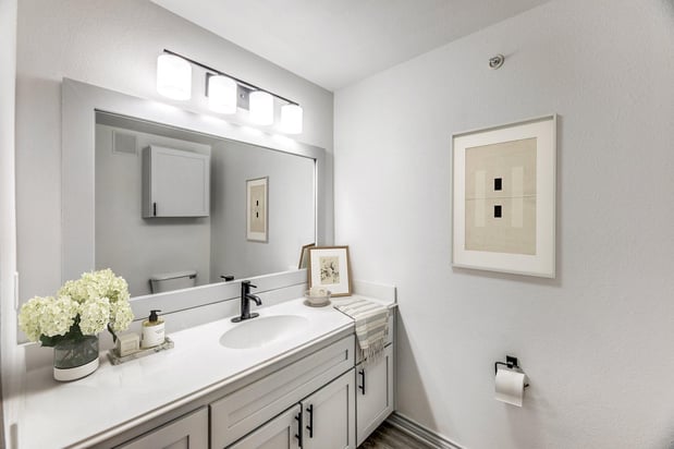 Images Anthem Town East Apartments