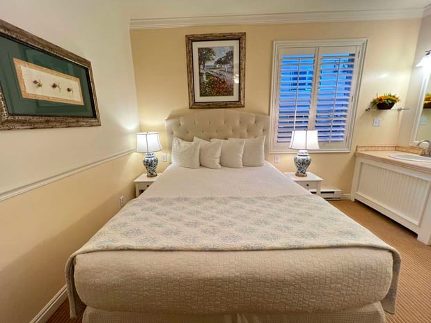 Images Best Western Grandma's Feather Bed