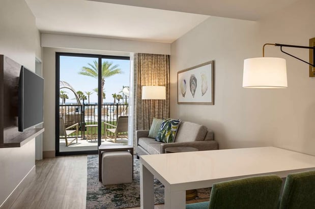 Images Embassy Suites by Hilton Panama City Beach Resort