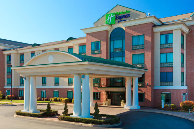 Images Holiday Inn Express & Suites Warwick-Providence (Airport), an IHG Hotel