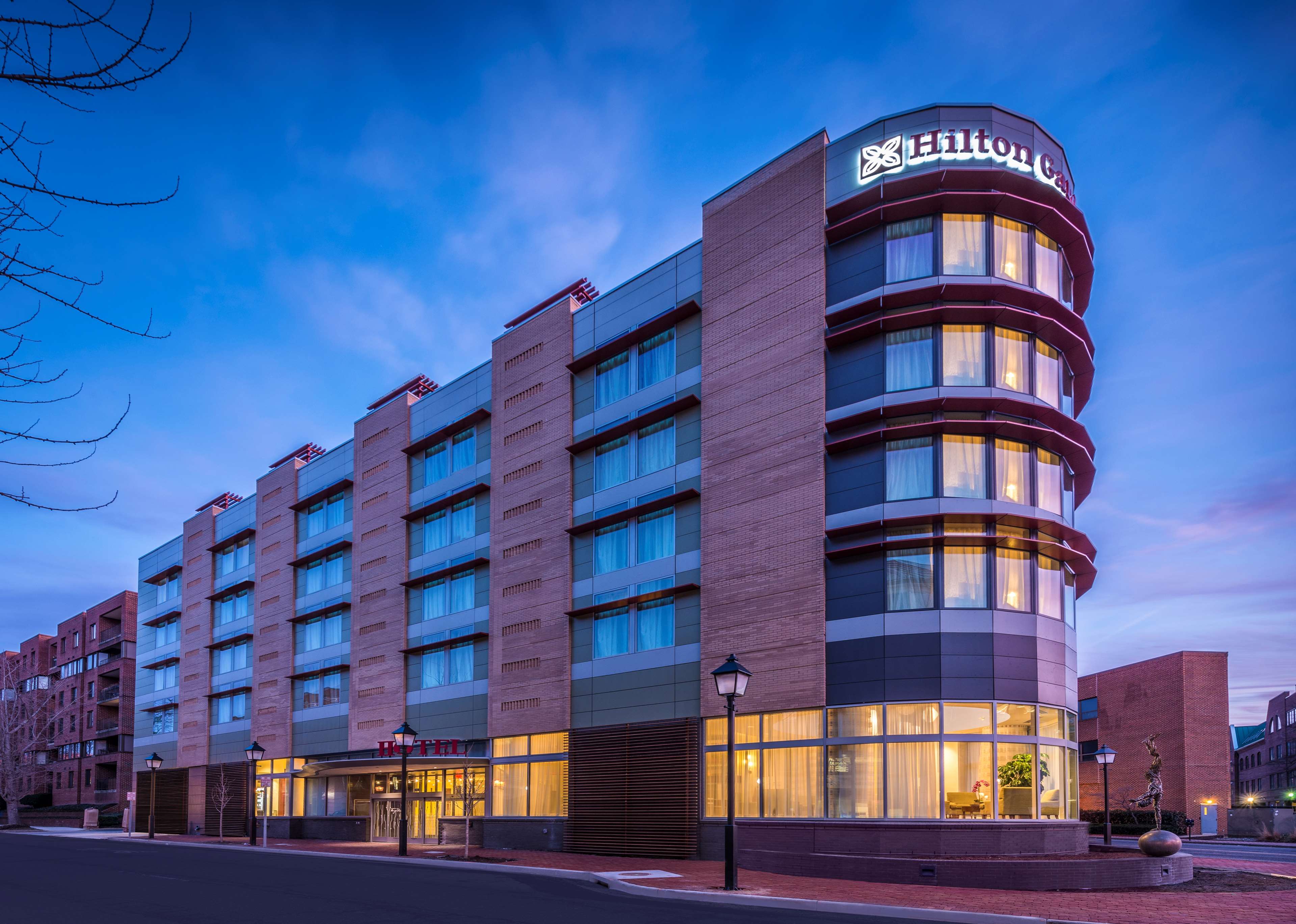 Hilton Garden Inn Alexandria Old Town King st. Metro