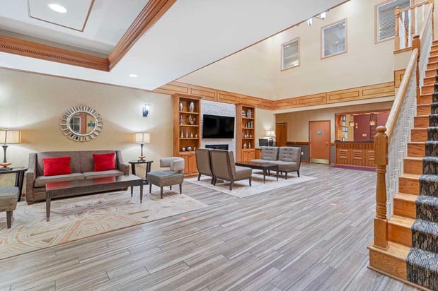 Images Best Western Plus Bradbury Inn & Suites