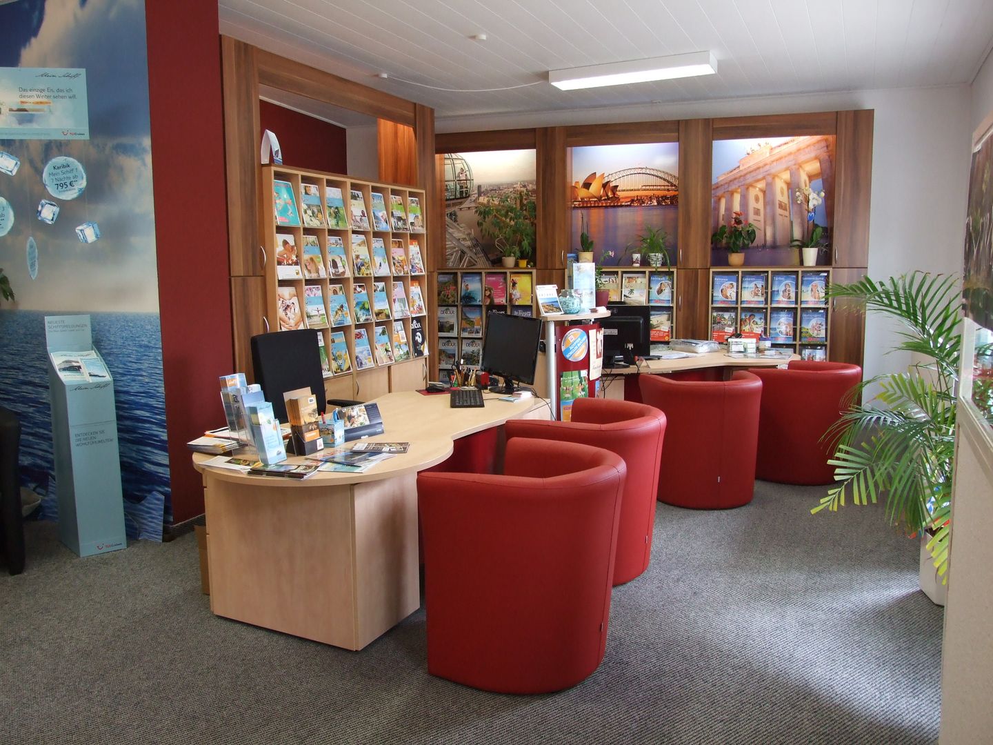 Reisebüro Schmidt Inh. Cornelia Hillgruber, Wittelsbacherstr. 2 in Selb