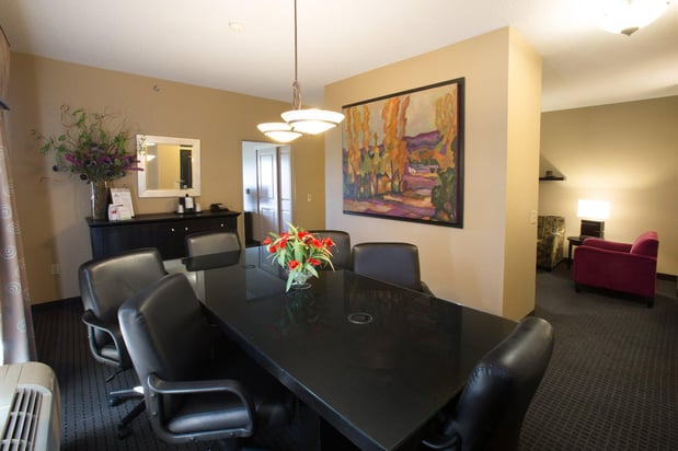 Images Holiday Inn & Suites St. Paul NE - Lake Elmo by IHG