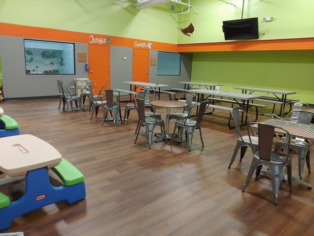 Images DinoDash Indoor Playground