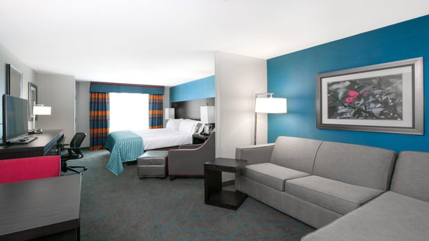 Images Holiday Inn Express Moline - Quad Cities by IHG
