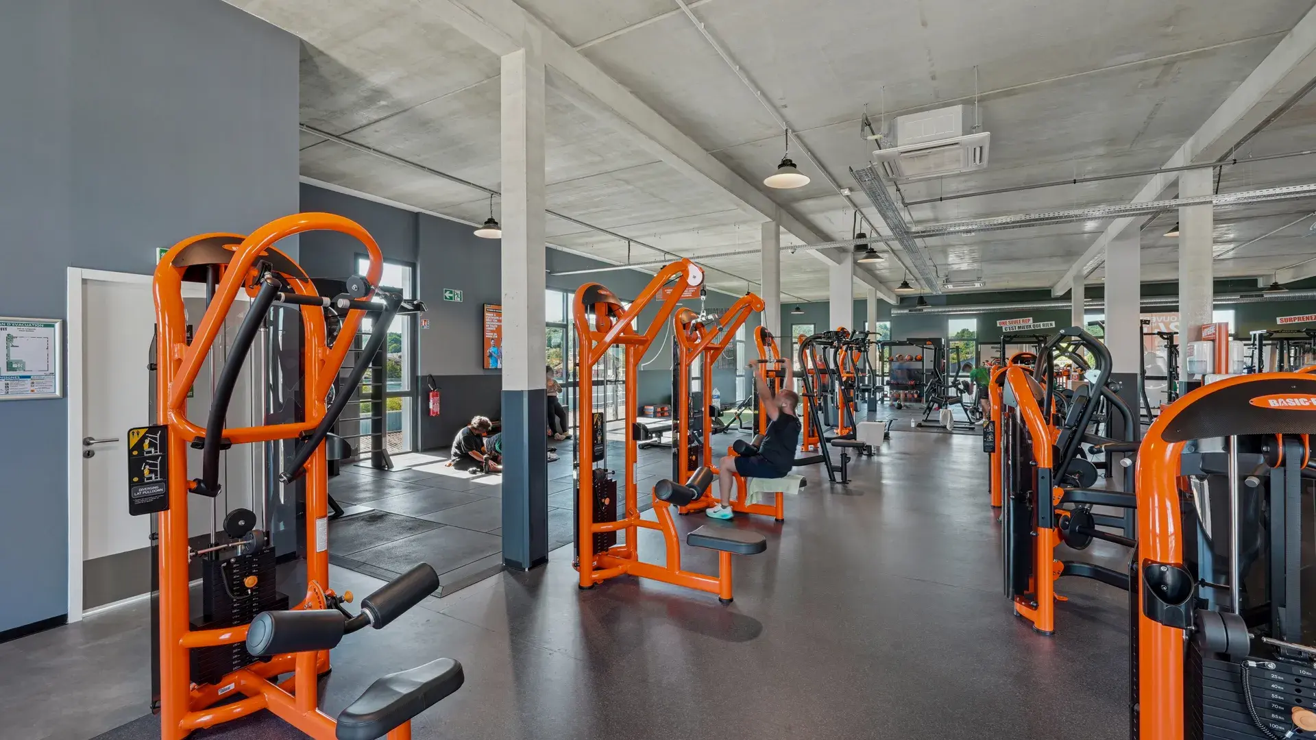 Images Basic-Fit 24/7