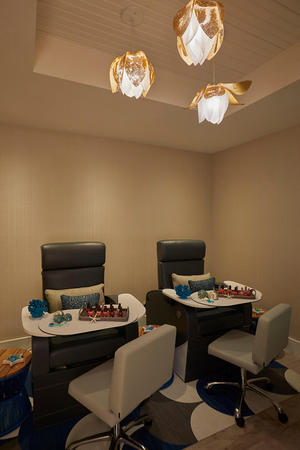 Images Drift a Waterfront Spa