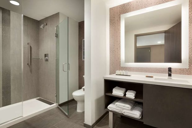 Images Embassy Suites by Hilton Charlotte Uptown