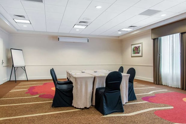 Images Hilton Garden Inn Portland Airport