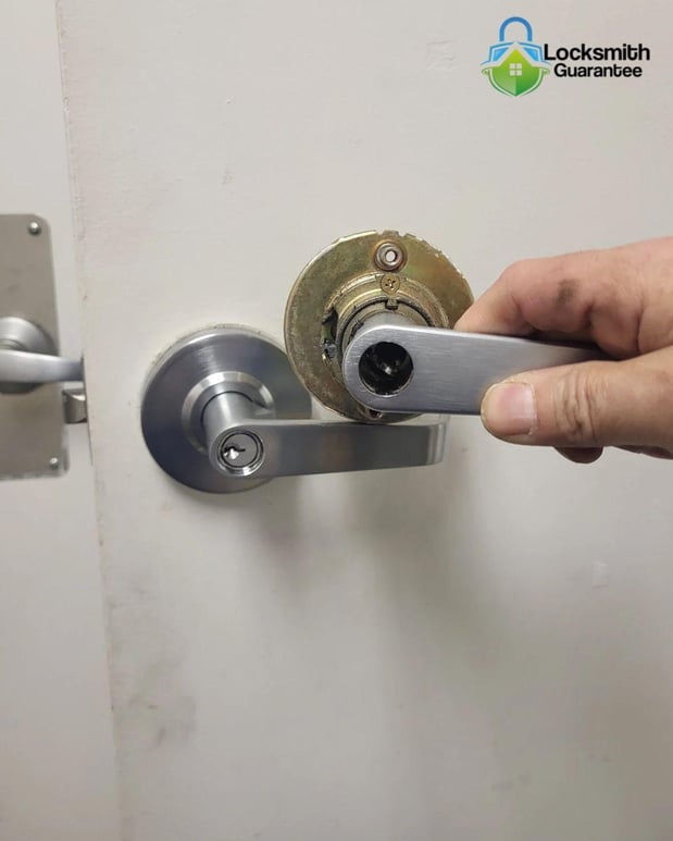 Images Locksmith Guarantee
