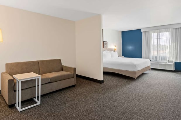 Images Spark by Hilton Wichita Falls