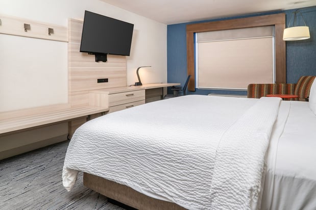 Images Holiday Inn Express & Suites San Diego Otay Mesa by IHG