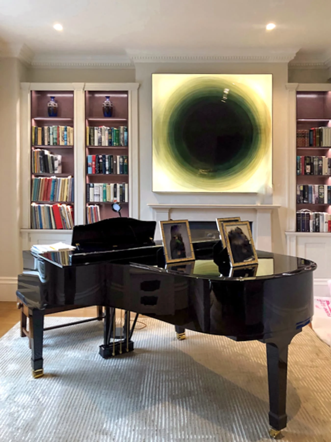 Images Hang it Services Ltd