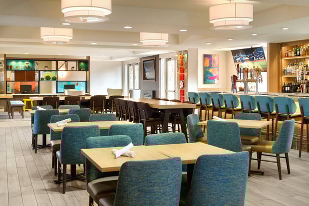 Images Holiday Inn & Suites Oakland - Airport by IHG