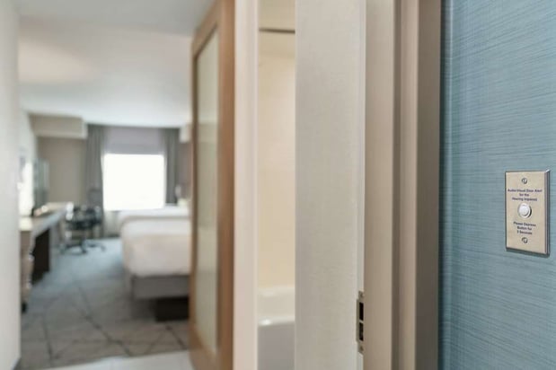 Images Hilton Garden Inn Springfield, NJ