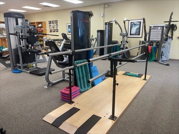 Images Select Physical Therapy - Westchase