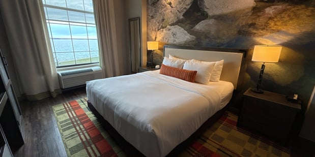 Images Hotel Indigo Traverse City by IHG