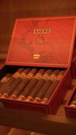 Images Cigar Club Miami