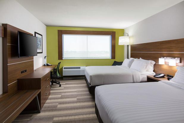 Images Holiday Inn Express Visalia - Sequoia Gateway Area by IHG