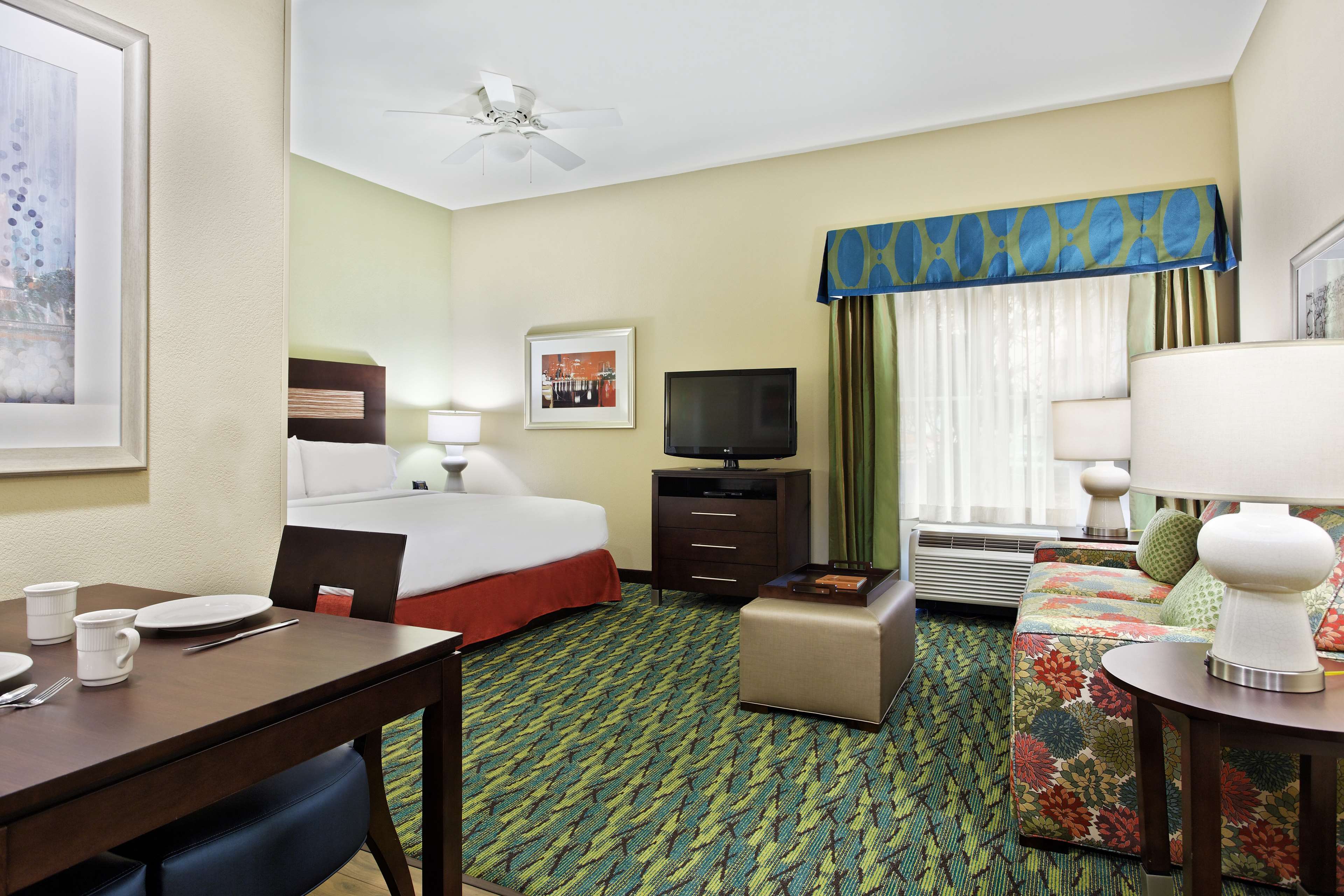 Guest room