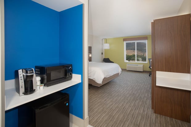 Images Holiday Inn Express Yreka-Shasta Area by IHG