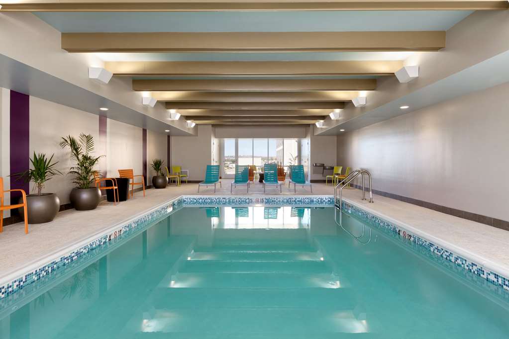 Pool Home2 Suites by Hilton Gillette Gillette (307)257-7040