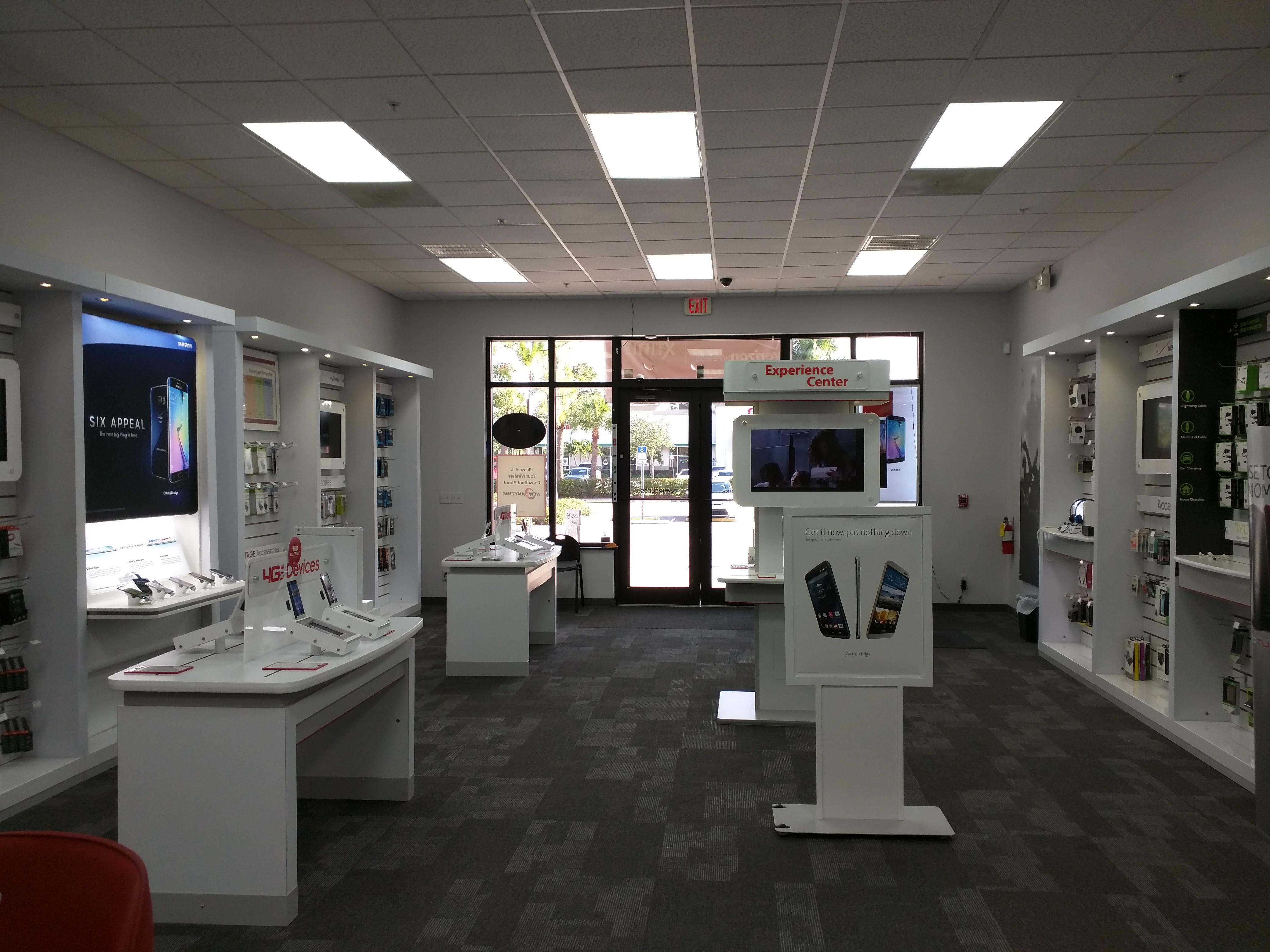 Verizon Authorized Retailer – GoWireless Photo