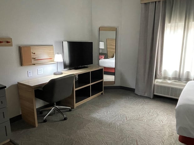 Images Candlewood Suites Tuscaloosa by IHG