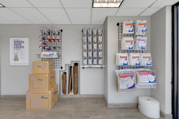 Images A-AAAKey Mini Storage