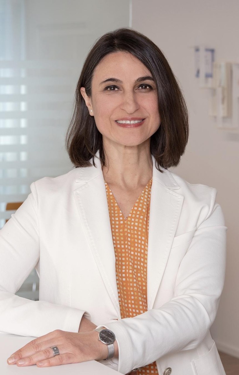 Bilder Dr. Dragieva Aesthetics | Dermatologie | Hautverjüngung | Eigenfettbehandlung