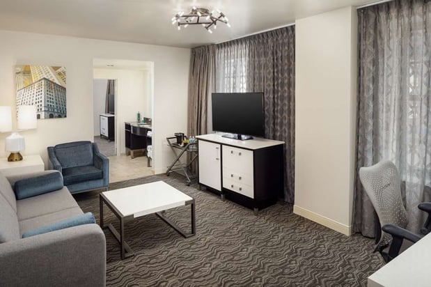 Images DoubleTree Suites by Hilton Hotel Detroit Downtown - Fort Shelby