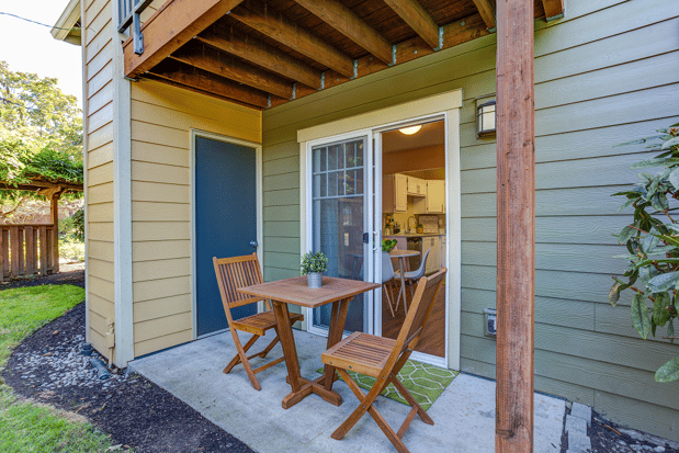 Images Commons at Hawthorn Village Apartments