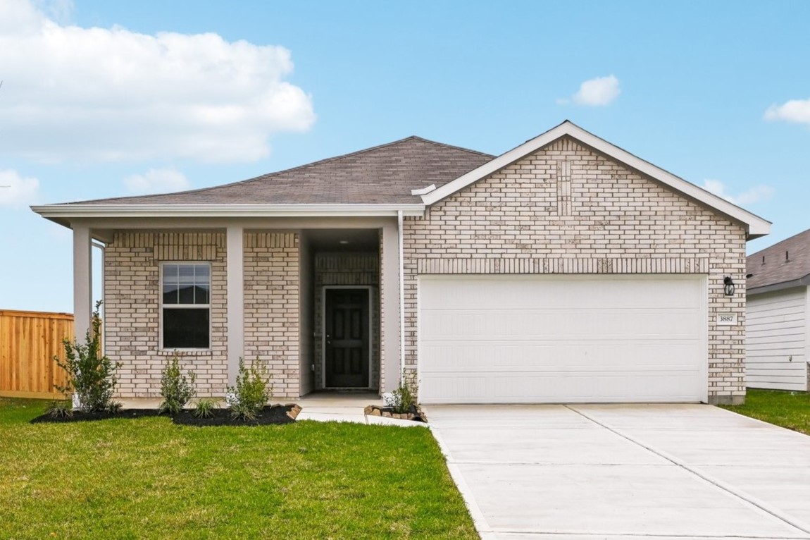 Check out our Prism plan in our Houston area neighborhood, Vida Mar! 